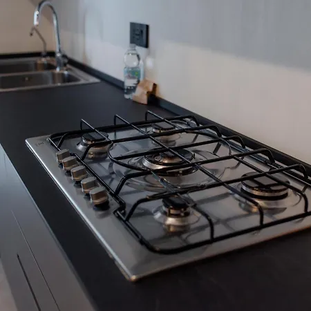 公寓 Nova House, Airco, Park Su Strada Gratis By Happyhostorino *