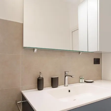 Nova House, Airco, Park Su Strada Gratis By Happyhostorino *