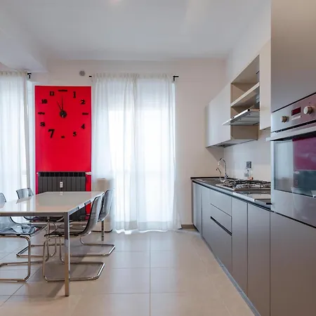 Nova House, Airco, Park Su Strada Gratis By Happyhostorino