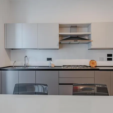 Apartment Nova House, Airco, Park Su Strada Gratis By Happyhostorino