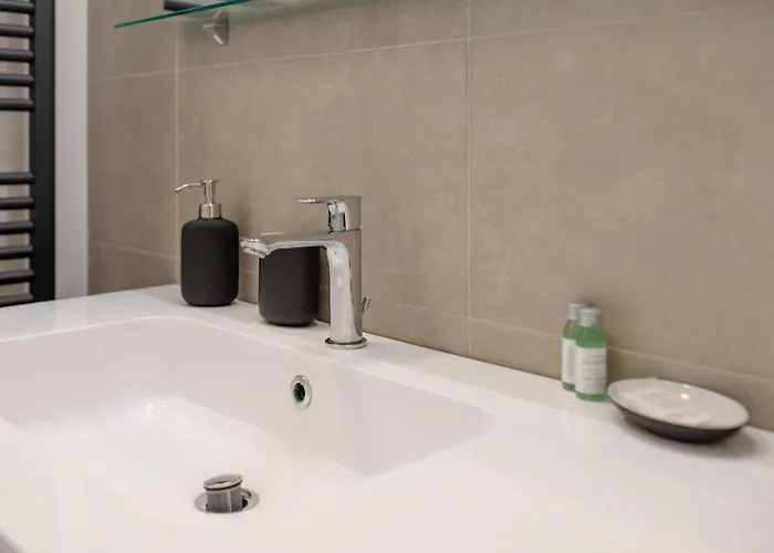 Appartement Nova House, Airco, Park Su Strada Gratis By Happyhostorino *