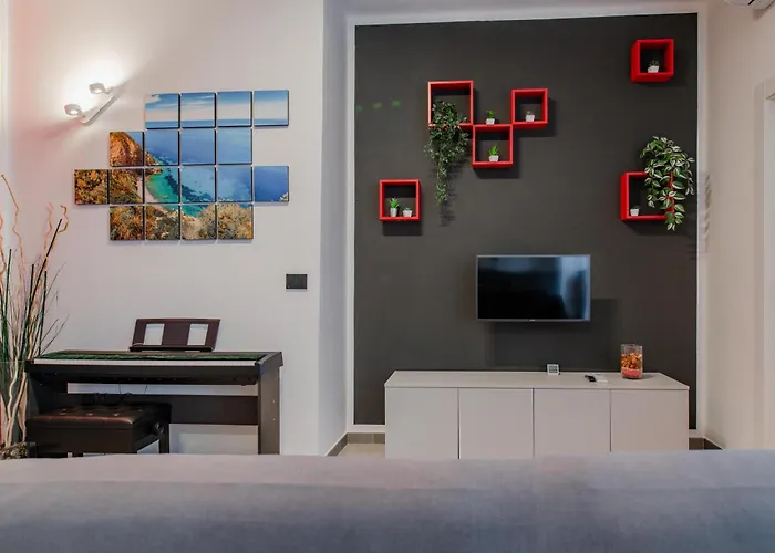 Nova House, Airco, Park Su Strada Gratis By Happyhostorino Apartmán