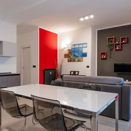 Apartment Nova House, Airco, Park Su Strada Gratis By Happyhostorino