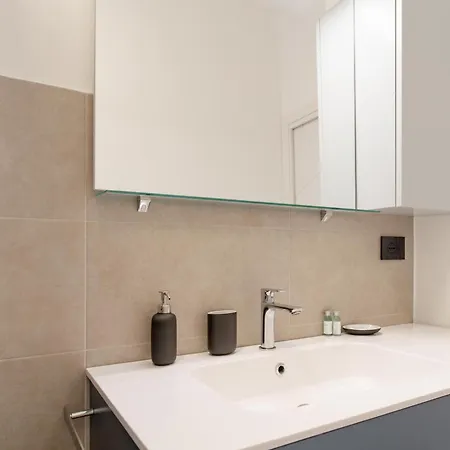 Nova House, Airco, Park Su Strada Gratis By Happyhostorino *